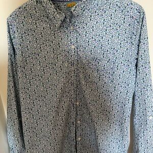 C&C California Blue and Green floral Patterned Women’s 💯% cotton button blouse